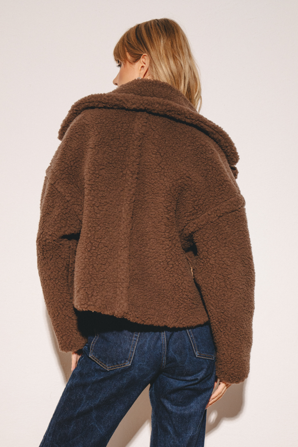 KURTKA TEDDY SHORT CHOCO