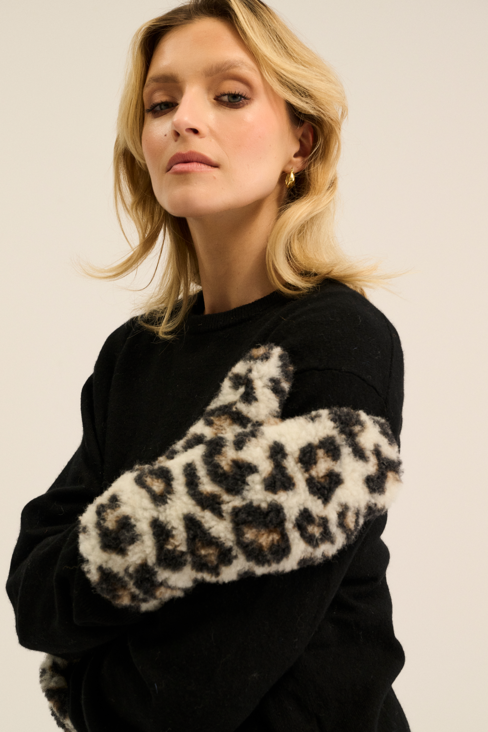 RĘKAWICZKI WEŁNIANE GULLY ULTRA LIGHT PATTERN LEOPARD BIAŁY