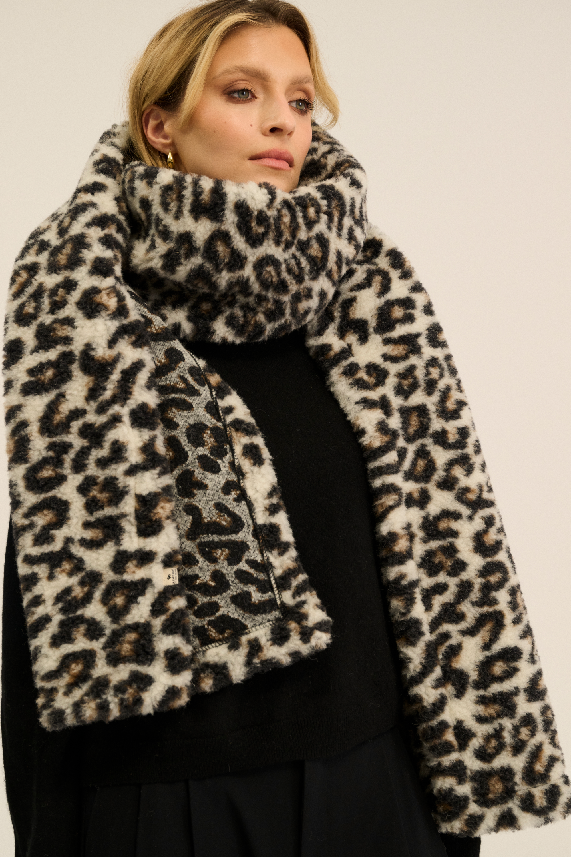 SZAL FAB II PATTERN LEOPARD BIAŁY