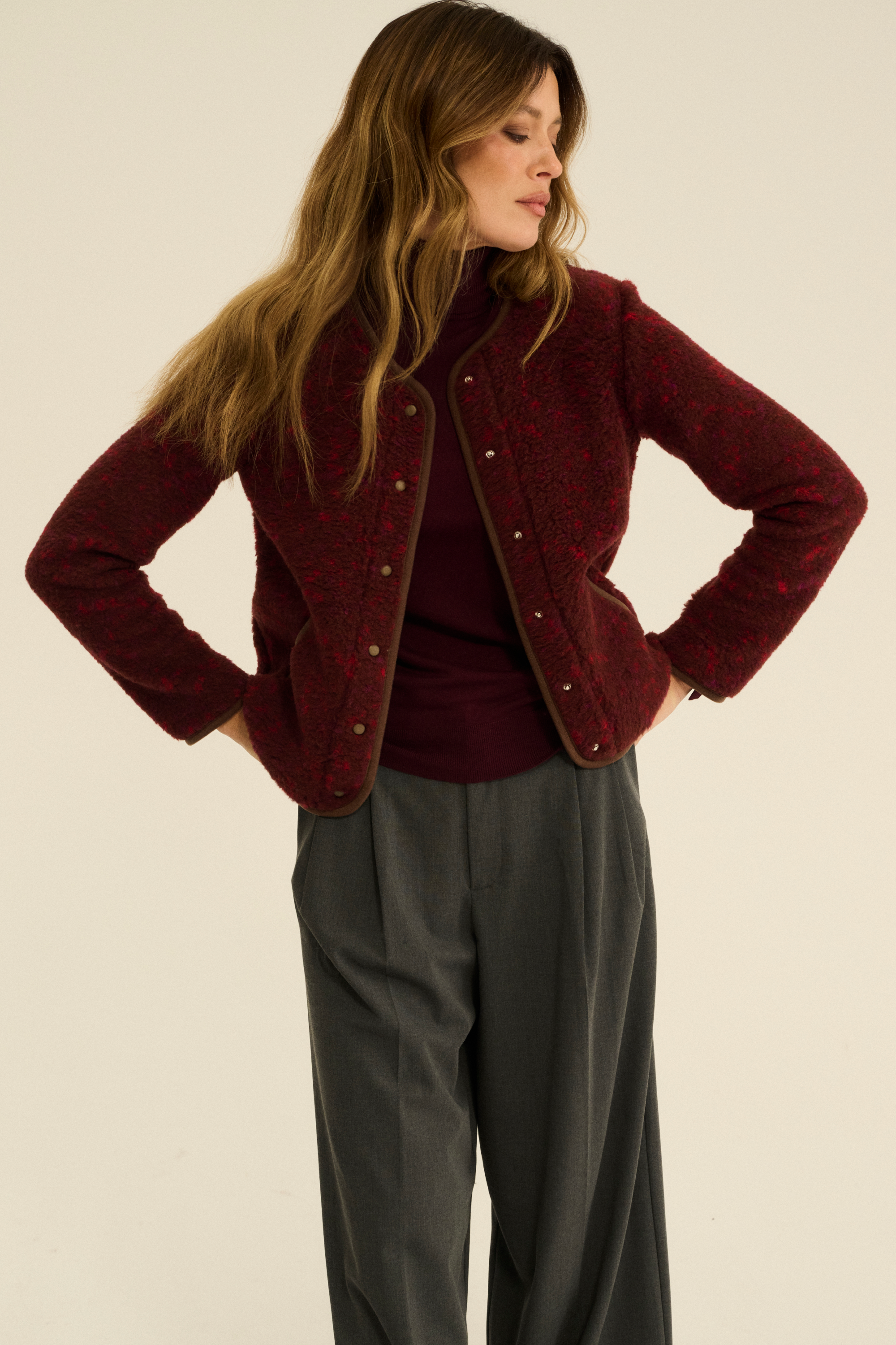 BLUZA TYBS PATTERN KROPKI MULTI CZERWONE ULTRA LIGHT