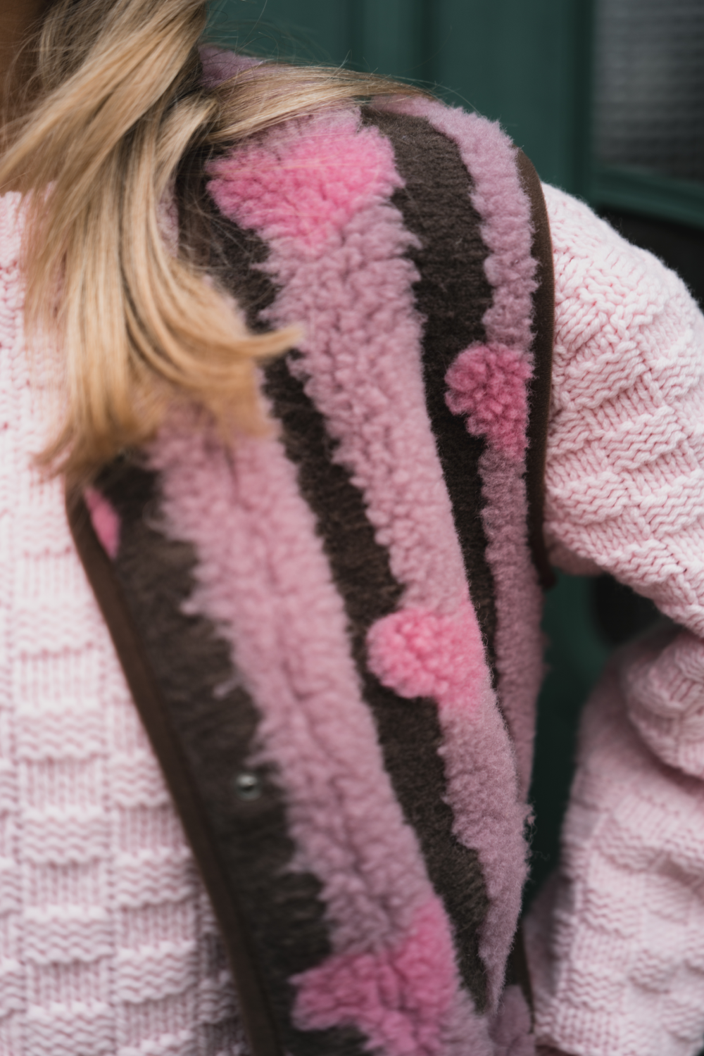 KAMIZELKA TYB L00P STRIPEY HEARTS