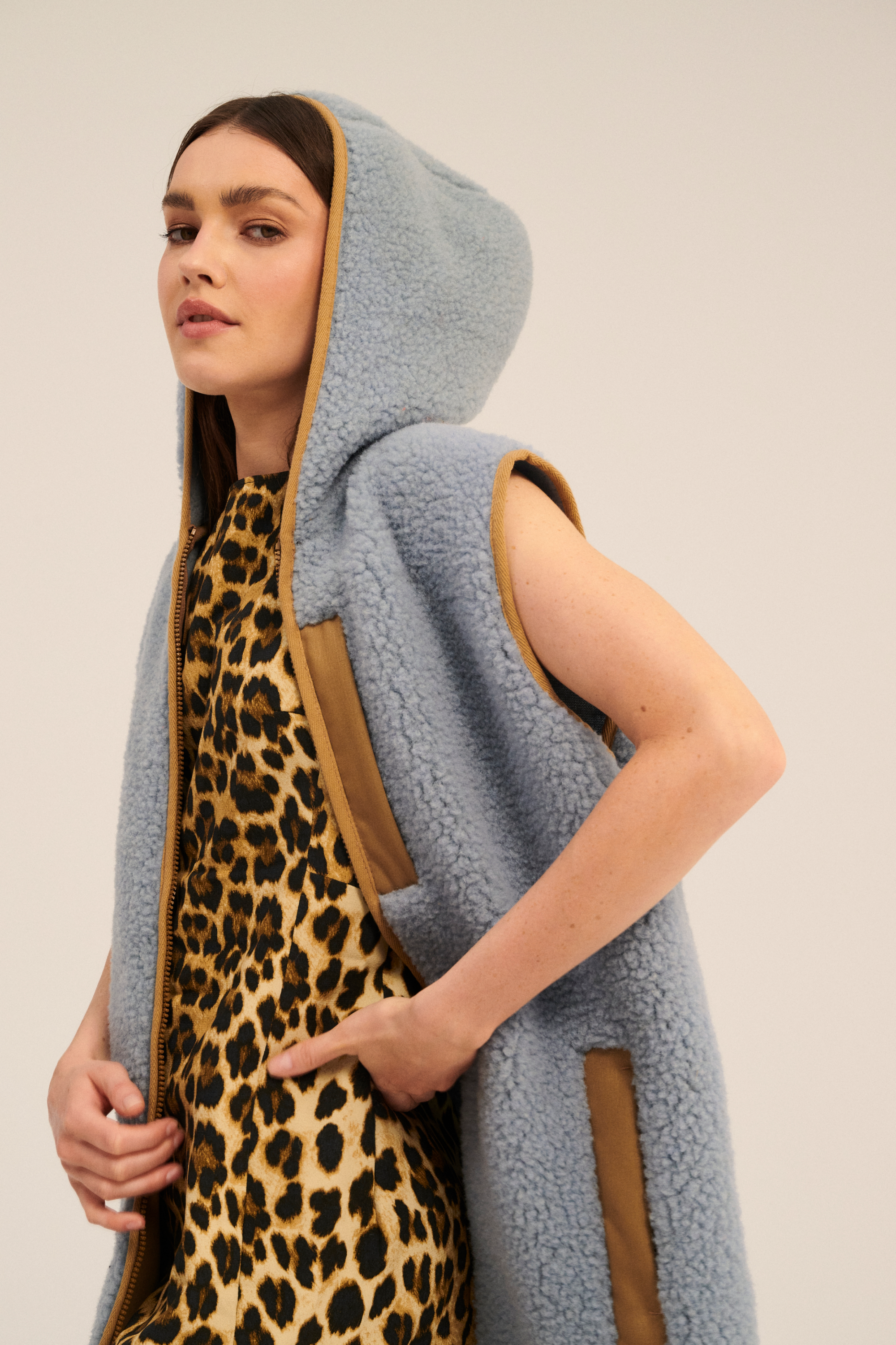 KAMIZELKA WEŁNIANA APRES LODOWY NIEBIESKI