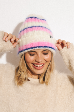 CZAPKA FLUFF RÓŻ/ NATURALNY