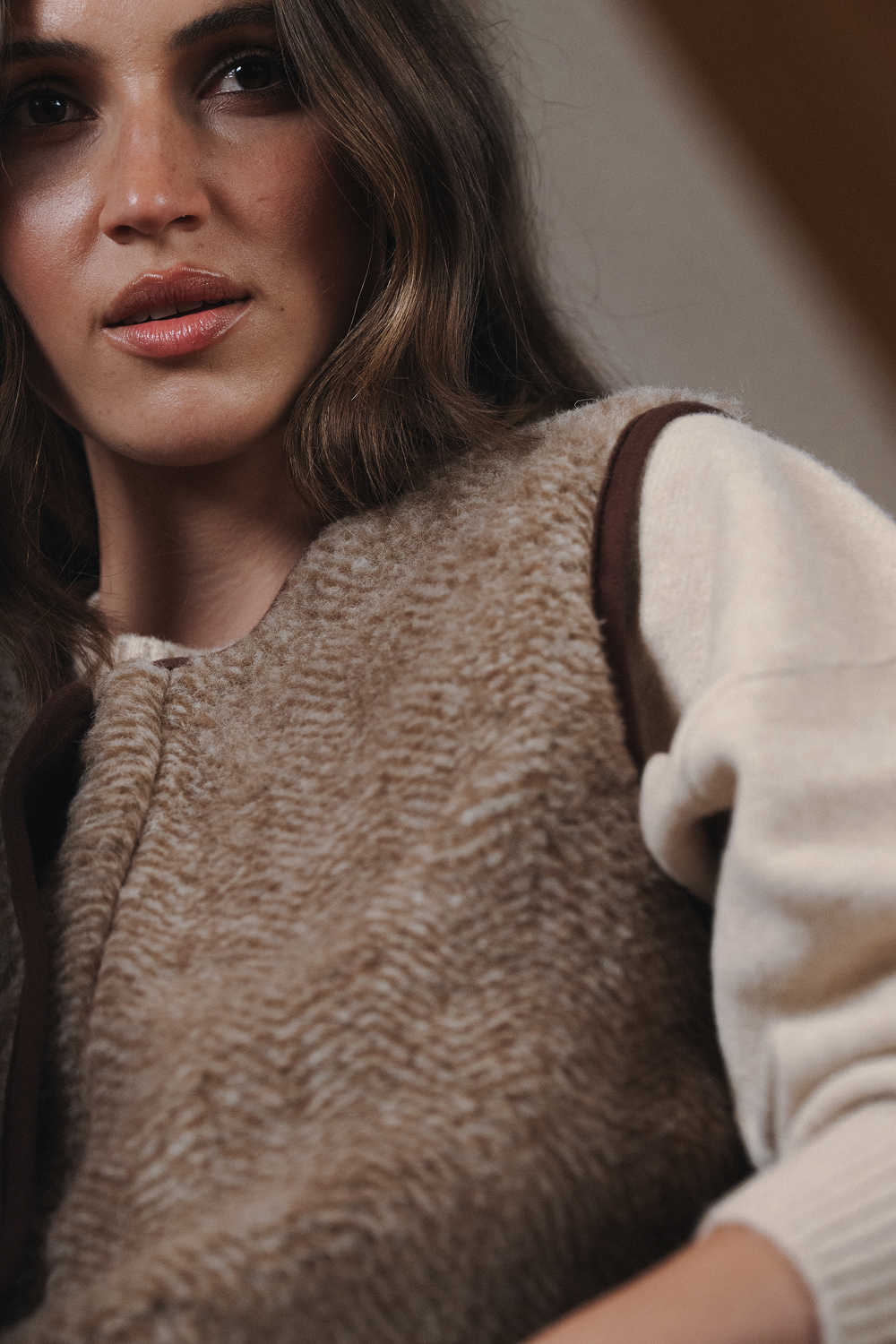 KAMIZELKA TYB VS PATTERN JODEŁKA KARMEL