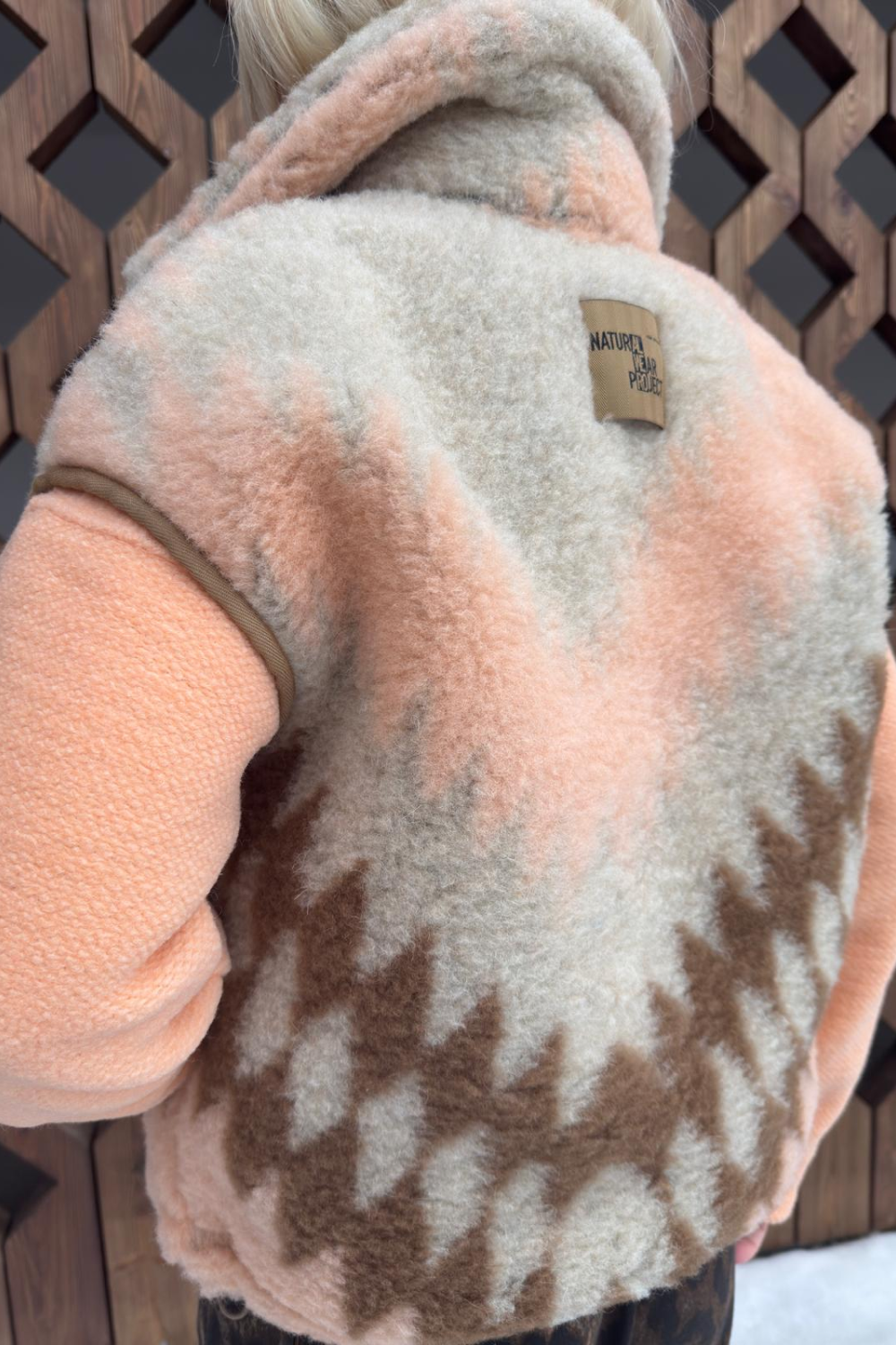 KAMIZELKA ISLA PATTERN AZTEC MORELA