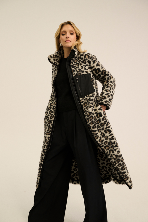 PŁASZCZ SHERPA LONG PATTERN LEOPARD BIAŁY