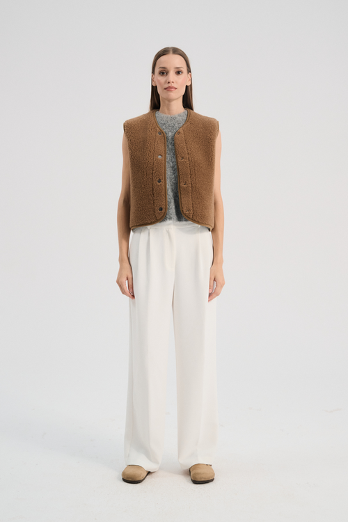 KAMIZELKA WEŁNIANA TYB BRĄZOWY MIŚ