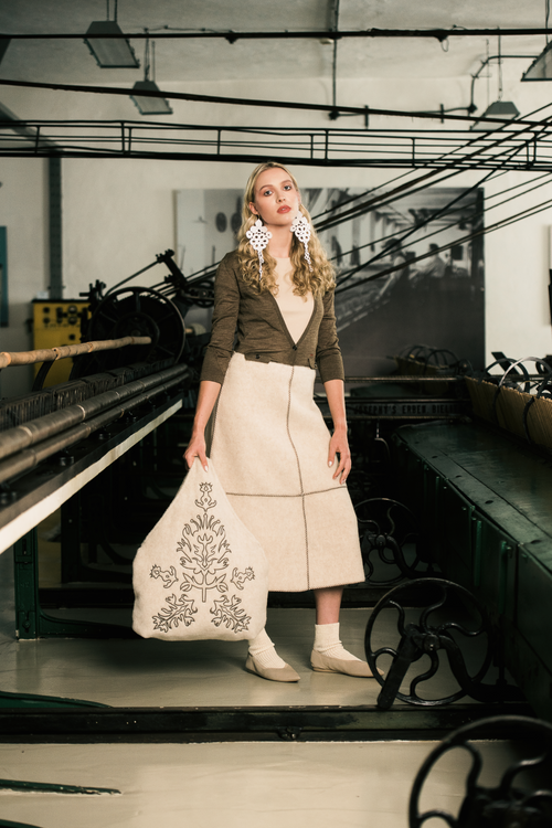 SPÓDNICA WEŁNIANA BABIA