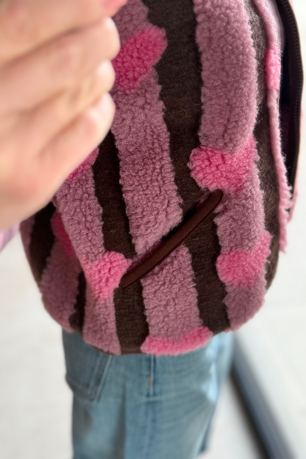 KAMIZELKA POS L00P STRIPEY HEARTS