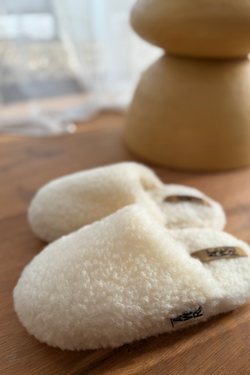 PANTOFLE BASICS NATURALNY