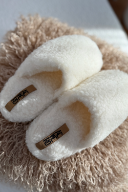 PANTOFLE BASICS NATURALNY