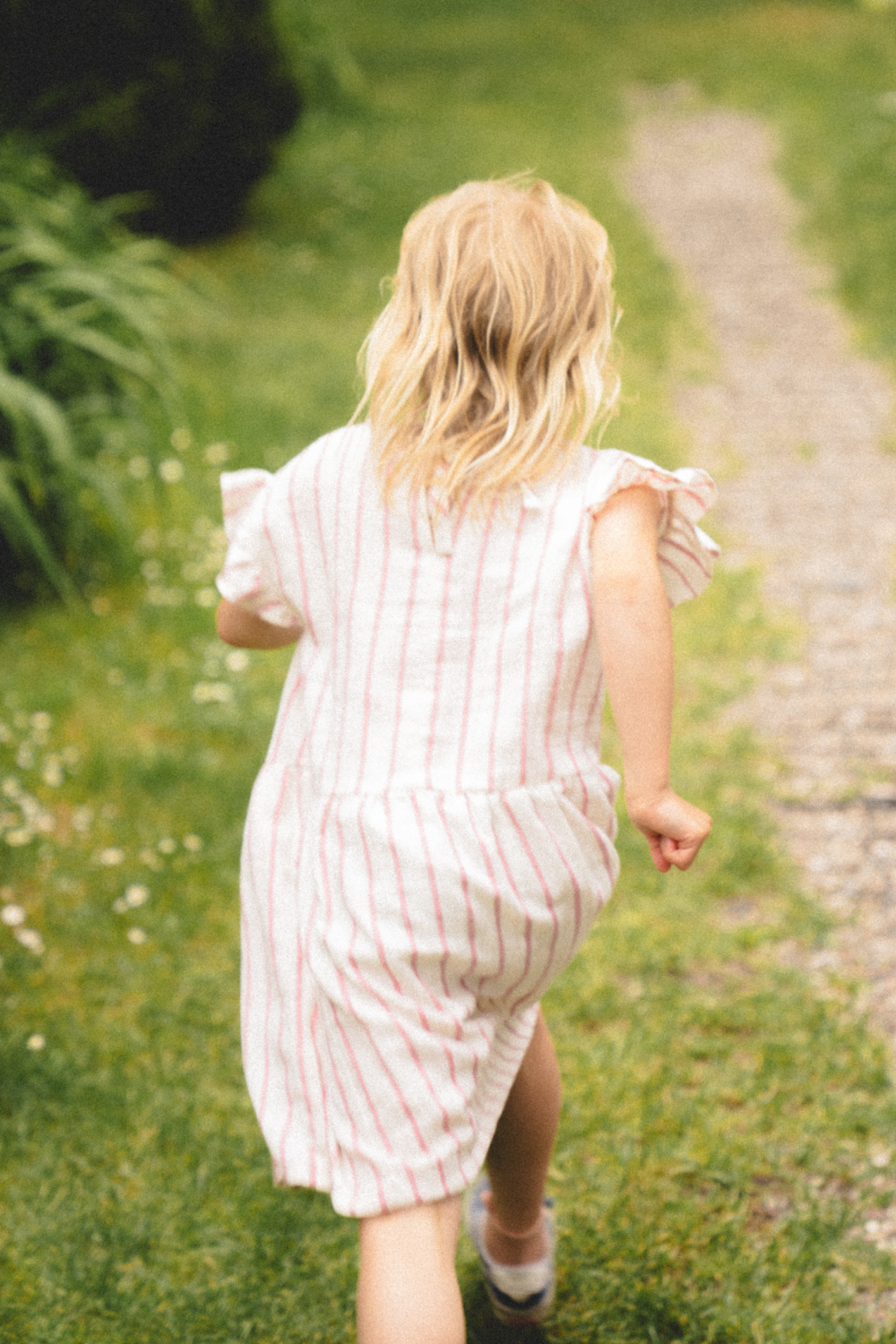 SUKIENKA COCO JR. SZEROKIE PASY RÓŻ/ ECRU